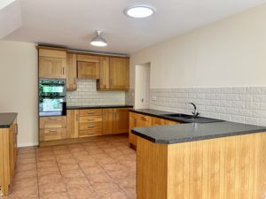 Kitchen- click for photo gallery